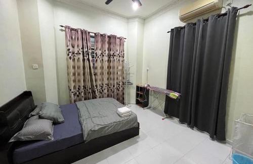 Kampung Kepong House | Cendana Residence Homestay Pengadang Baru Kuala Terengganu