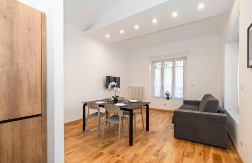 Cenisia Apartment | Cenisia District Perosa Roomy Flat