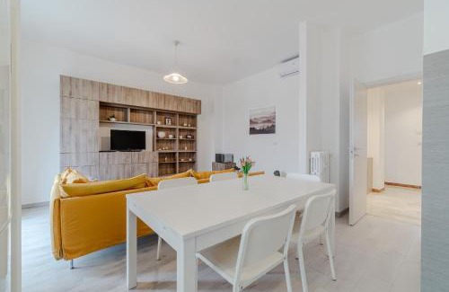 Cenisia Apartment | Cenisia Roomy Apt x6- with Balcony