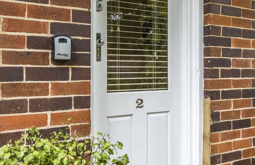Bowral Cottage | Centennial Cottage 2 Botanica - walk to town