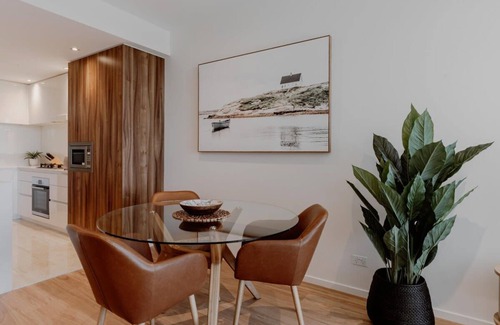 City East Apartment | Center 1-Bed with Gym, BBQ and Stunning Views