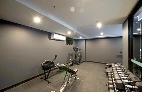 Braddon Apartment | Center 2-Bed with Gym, Sauna, Indoor Pool & Views