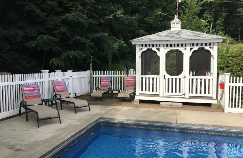 Lochmere Bed & Breakfast | Center Harbor Sutton House B & B