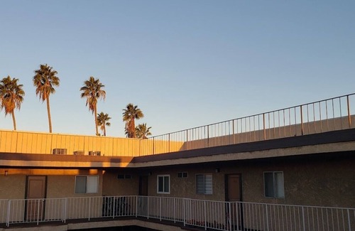 Rampart Village Apartment | Center located in Los Angeles, 2 bedroom 2 baths, close to everthing