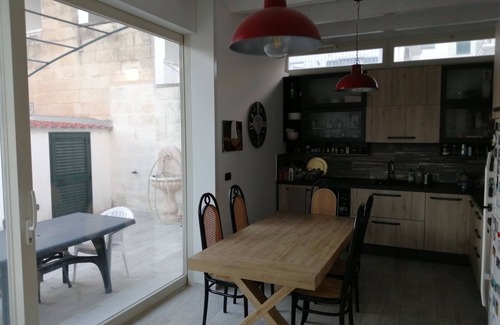Lecce Apartment | Center of Lecce-fourrooms with garage and terrace Bicycles available free WIFI