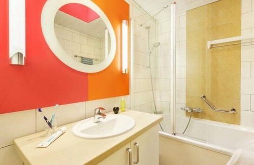 Chaumont-sur-Tharonne House | Center Parcs - Domaine des Hauts de Bruyeres - Eden Cottage Comfort 3 Rooms 4 Persons