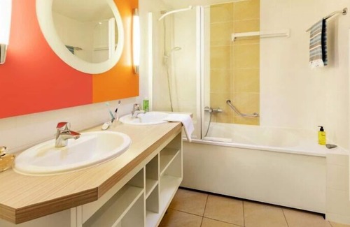 Chaumont-sur-Tharonne House | Center Parcs - Domaine des Hauts de Bruyeres - Eden Cottage Comfort 5 Rooms 8 People