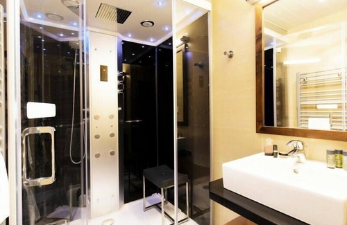 Chaumont-sur-Tharonne House | Center Parcs - Domaine des Hauts de Bruyeres - Cottage VIP Eden 4 Rooms 6 People