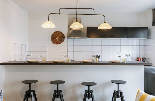 Ghent Apartment | CenterView Ghent - Bright & Central
