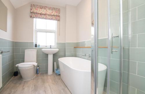 City Centre Apartment | Central 2 BD Townhouse
