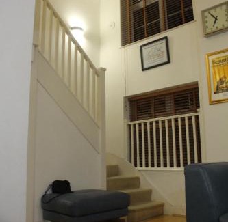 Holborn and Covent Garden Apartment | Central 2-Bed, 2-Bath Sanctuary near Holborn Station, Covent Garden & West End