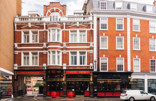 Holborn and Covent Garden Apartment | Central 2-Bedroom, 2-Bathroom Apt near Holborn Station, Covent Garden & West End