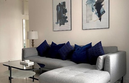Montrose Apartment | Central 2-bedroom apartment, Montrose