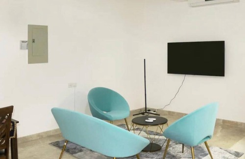 Muscat Apartment | Central 2 bedroom appartment with amazing views