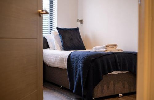 Whitechapel Apartment | Central 2BD Apt in Whitechapel, London