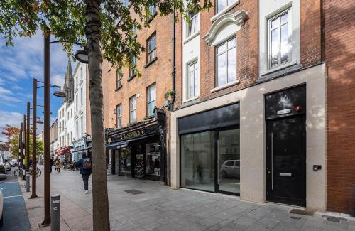 Drogheda Apartment | Central 2nd Floor Stylish 2-Bed Apartment