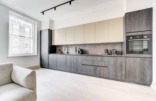 Bloomsbury Apartment | Central 3bed 2 bath 7ppl/1min Russel Square Tube