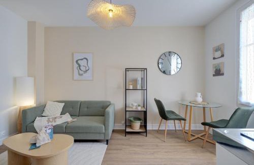 La Fuye-Velpeau Apartment | Central - 800 m Gare - Parking - Climatisé