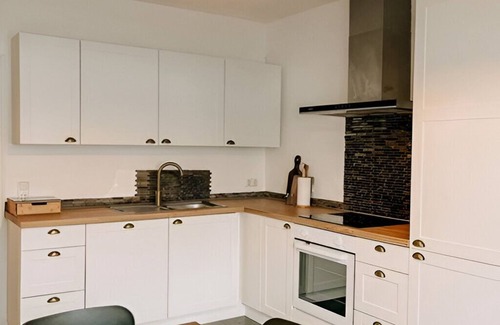 Frohnhausen Apartment | Central 88m² with proximity to Messe Essen! MA2L