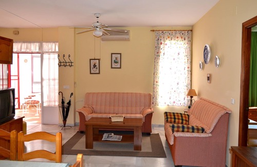 Sanlucar de Barrameda Apartment | CENTRAL APART. NEAR BEACH, EN-SUITE BATHS, DISABLED ACCESS, PETS FRIENDLY.
