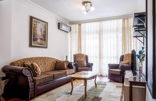 Bakırkoy Apartment | Central and Fully Furnished Flat in Bakirkoy