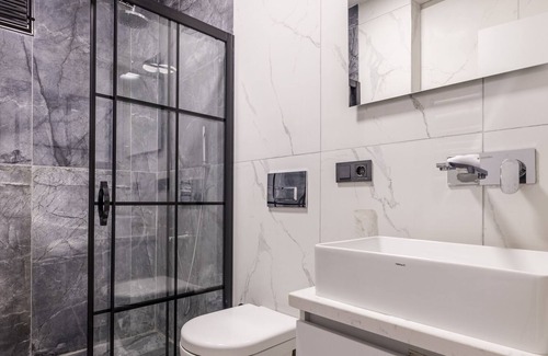 Osmanbey Apartment | Central and Modernly Furnished Flat in Sisli
