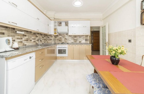 Antalya City Centre Apartment | Central and Pleasant Flat in Muratpasa