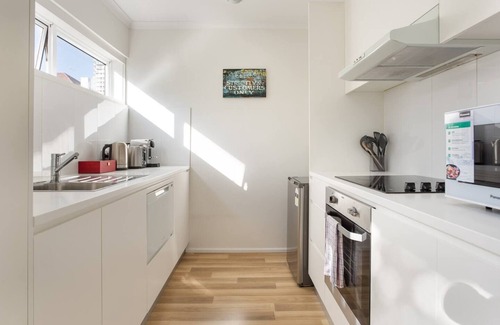 Potts Point Apartment | Central and Secluded Potts Point Paradise with Pool