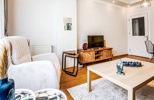 Atasehir Apartment | Central and Spacious Flat in Istanbul Atasehir