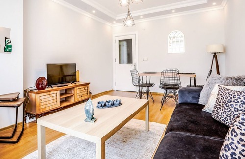 Atasehir Apartment | Central and Spacious Flat in Istanbul Atasehir