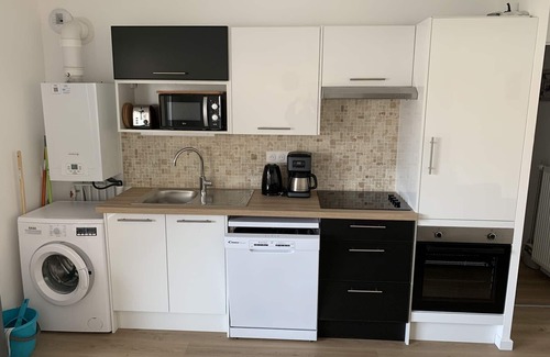 Fort-Mahon-Plage Apartment | Central Apartment Near Beach with Parking & Baby Equipment