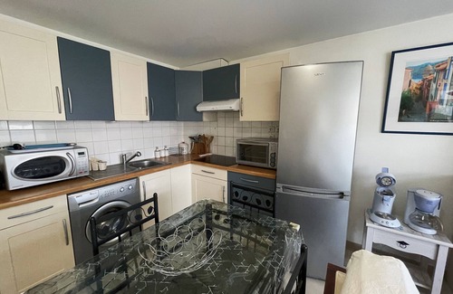 Banyuls-sur-Mer Apartment | Central Apartment in Banyuls-sur-Mer: 300m to Beach, Fully Equipped, Sleeps 4
