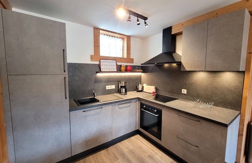Les Gets Apartment | Central Apartment for 6 with Balcony, Skiing Nearby & Full Amenities