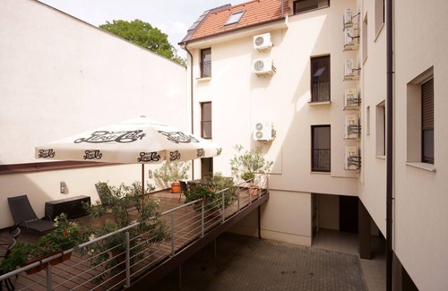 Kecskemet Apartment | Central Apartment in the Heart of Kecskemét
