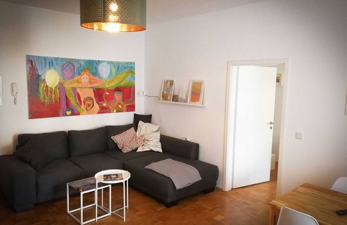 Halle Apartment | Central apartment on Uniring with balcony
