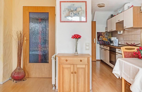 Allensbach Apartment | Central Apartment “Reichenaublick” on Lake Constance with Lake and Mountain Views