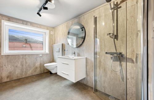 Arstad Apartment | Central apartment with a view