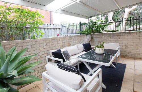 South Perth Apartment | Central Apartment, Zoo Abode