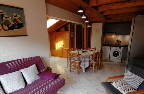 Le Grand-Bornand Apartment | Central apt with 2 bedrooms, balcony, ski locker and all comforts in Le Grand-Bornand