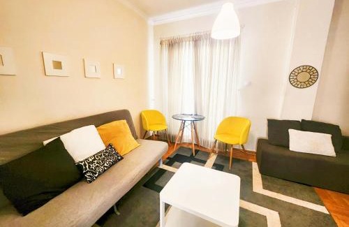 Vyronas Apartment | Central Athenian Gem!