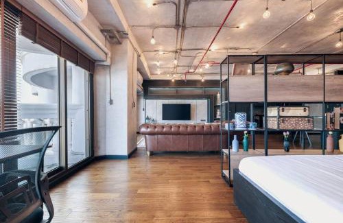 Bang Rak Apartment | Central Bangkok Loft Style Skyline 100 sq.m. Apt
