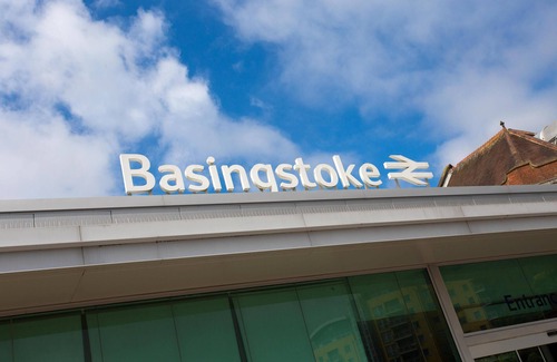 Basingstoke Apartment | Central Basingstoke - Luxury 2 bedroom 2 bathroom apartment (double/double)