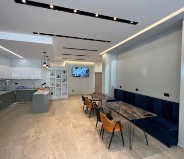 Qender Hostel | Central Boutique Hostel