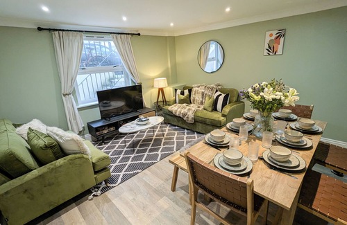 Brighton Apartment | Central Brighton Stunning 3 Bed With Garden, Sleep 8