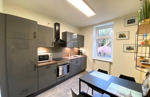 Alt-Kurenz Condo | Central, bright + cozy vacation apartment (64 sqm) on the ground floor of an old detached house