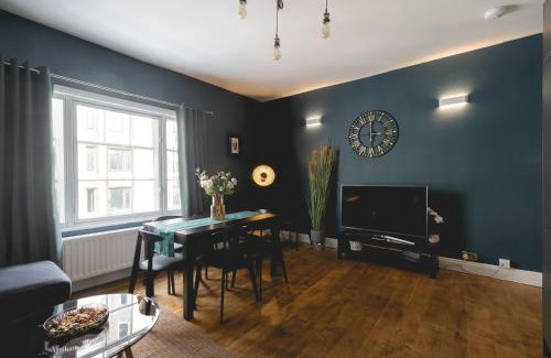 Hove Apartment | Central Brighton few Steps from Brunswick Square