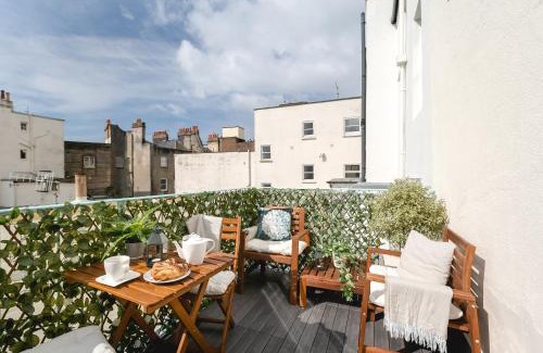 Hove Apartment | Central Brighton few Steps from Brunswick Square