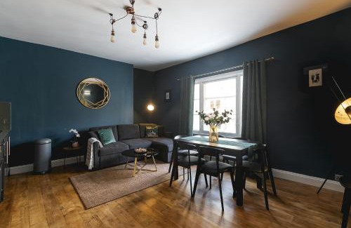 Hove Apartment | Central Brighton few Steps from Brunswick Square