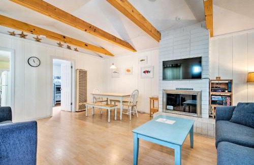 Avalon House | Central Catalina Cottage Walk to Ferry and Eateries