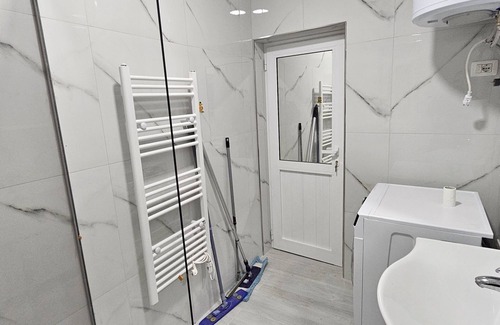 Tirana Apartment | Central Charm: Tirana Hideaway